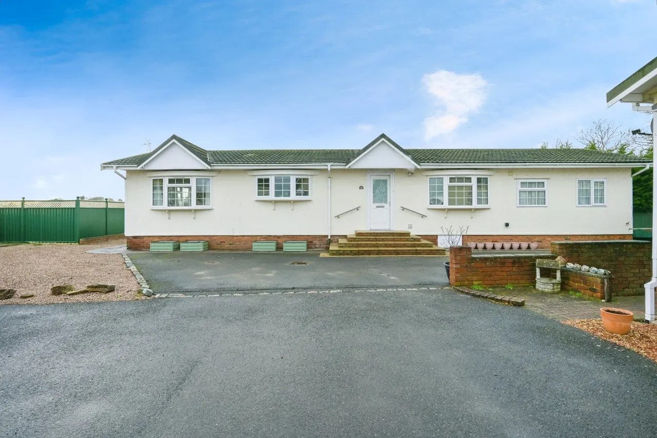 Bedford Road, Ravensden, Bedford, Bedfordshire, MK44, photo 30