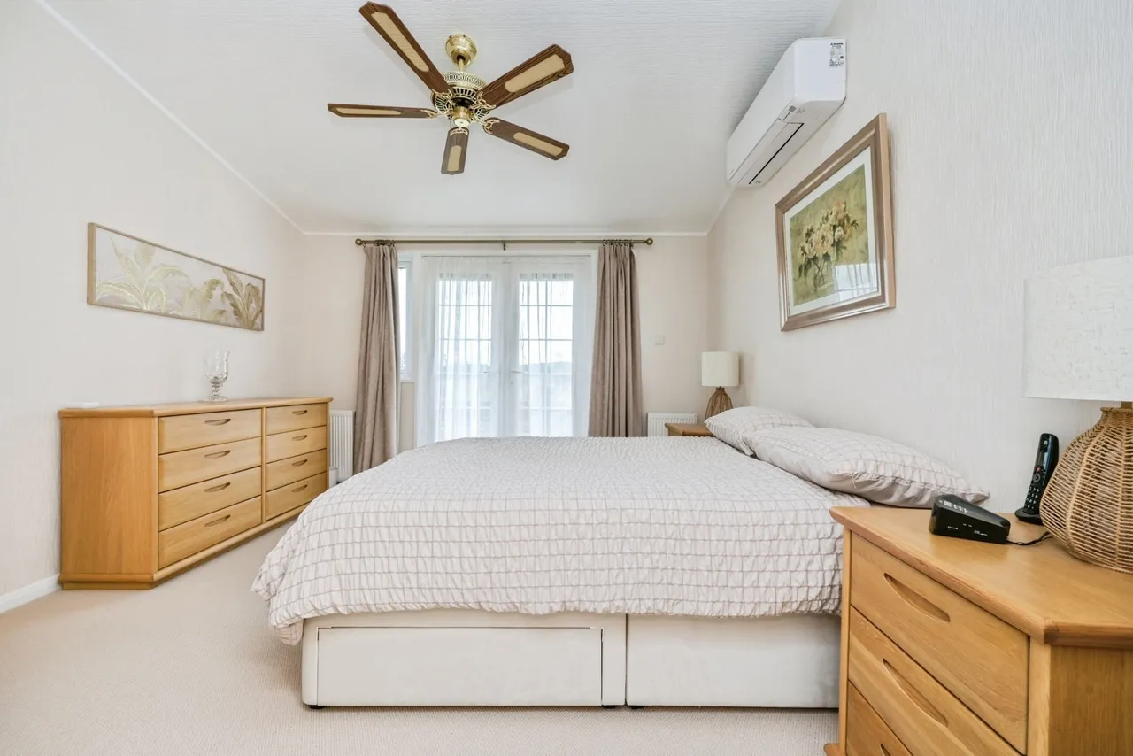 Bedford Road, Ravensden, Bedford, Bedfordshire, MK44, photo 11
