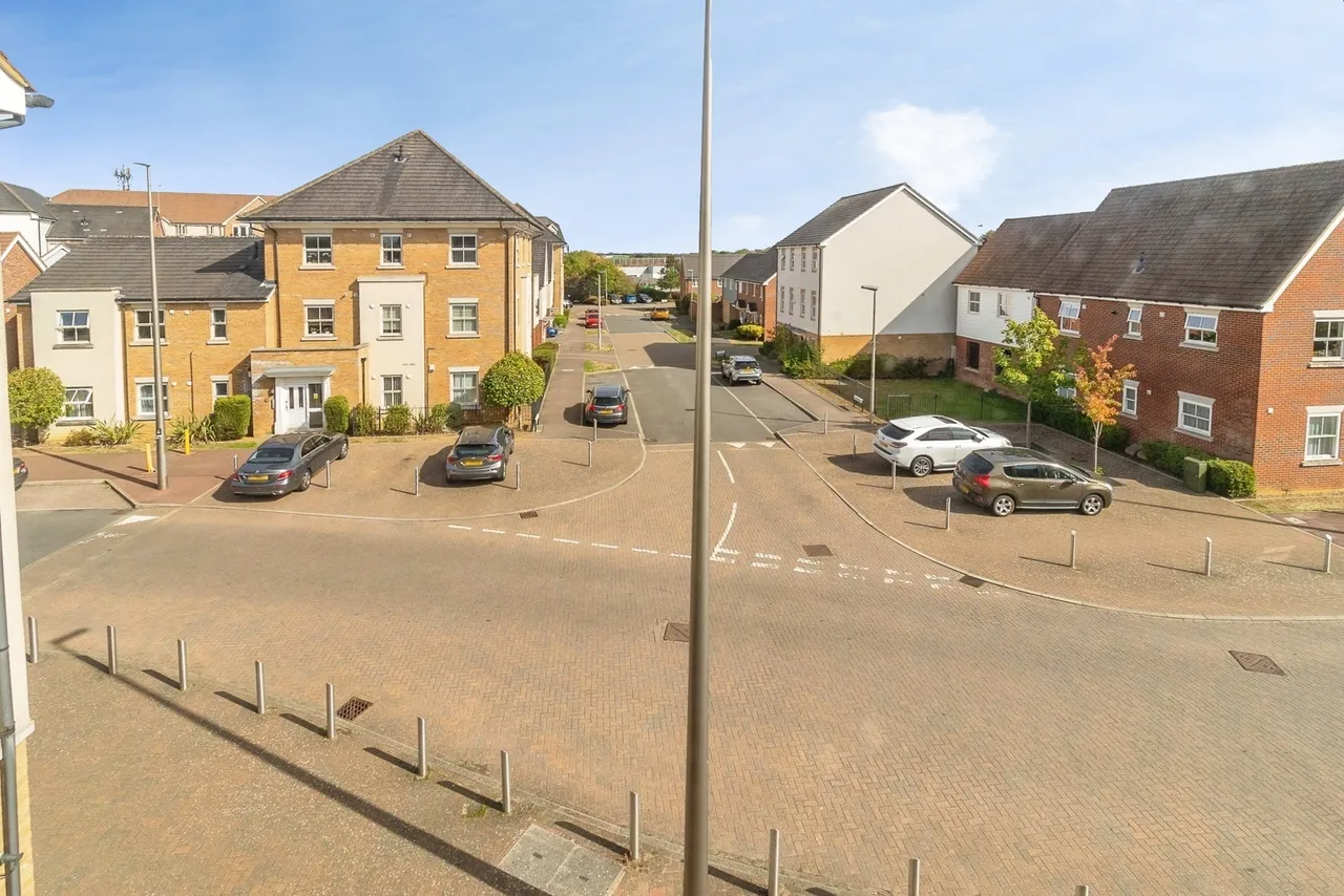 Rowditch Furlong, Redhouse Park, MK14, photo 20