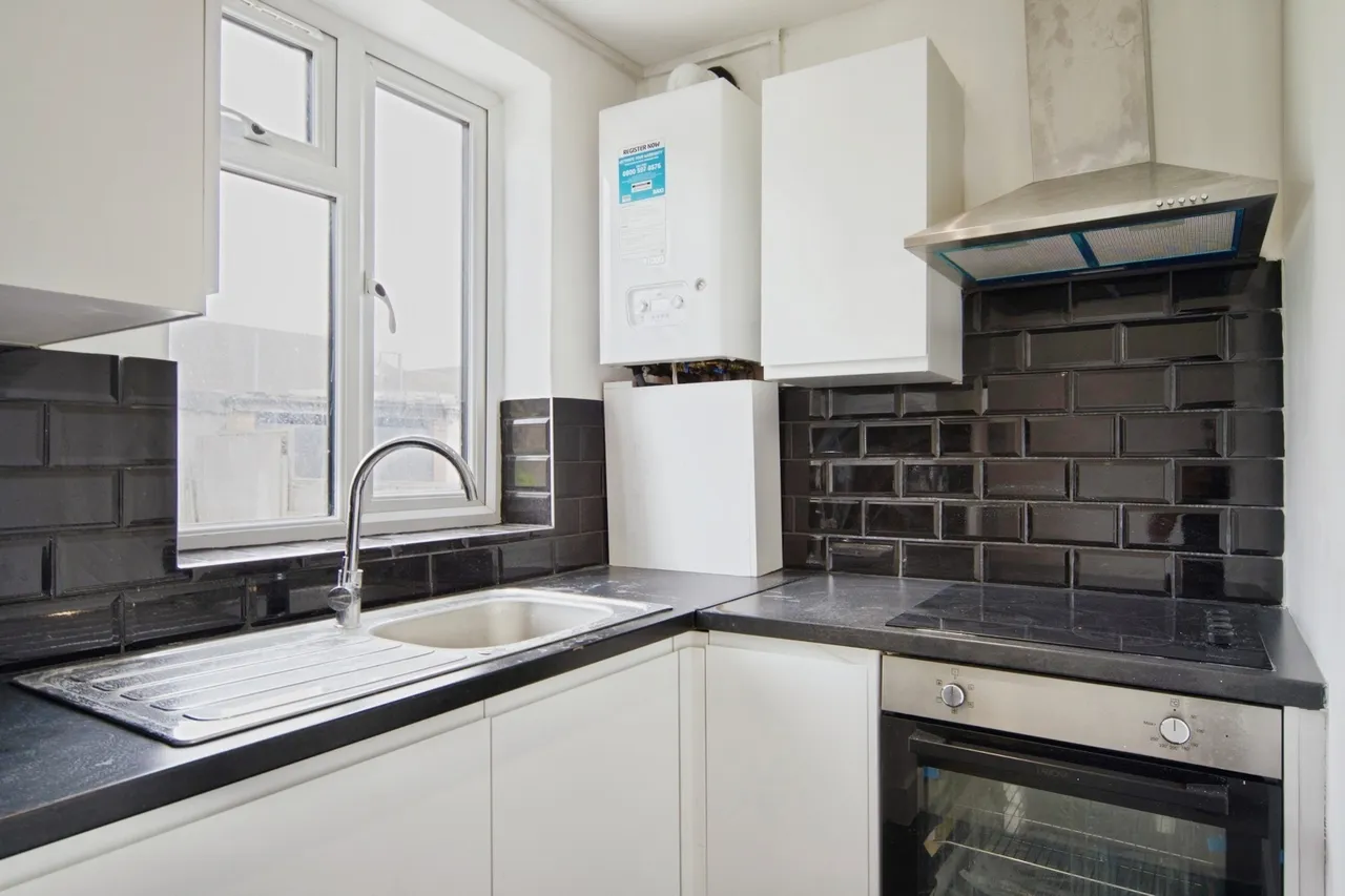 Sterry Road, Dagenham, RM10, photo 9