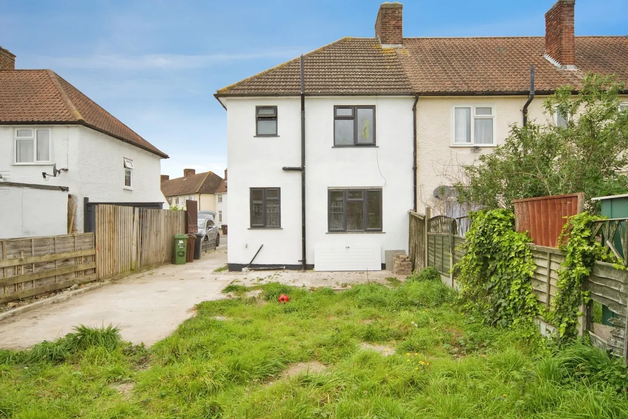 Sterry Road, Dagenham, RM10, photo 5