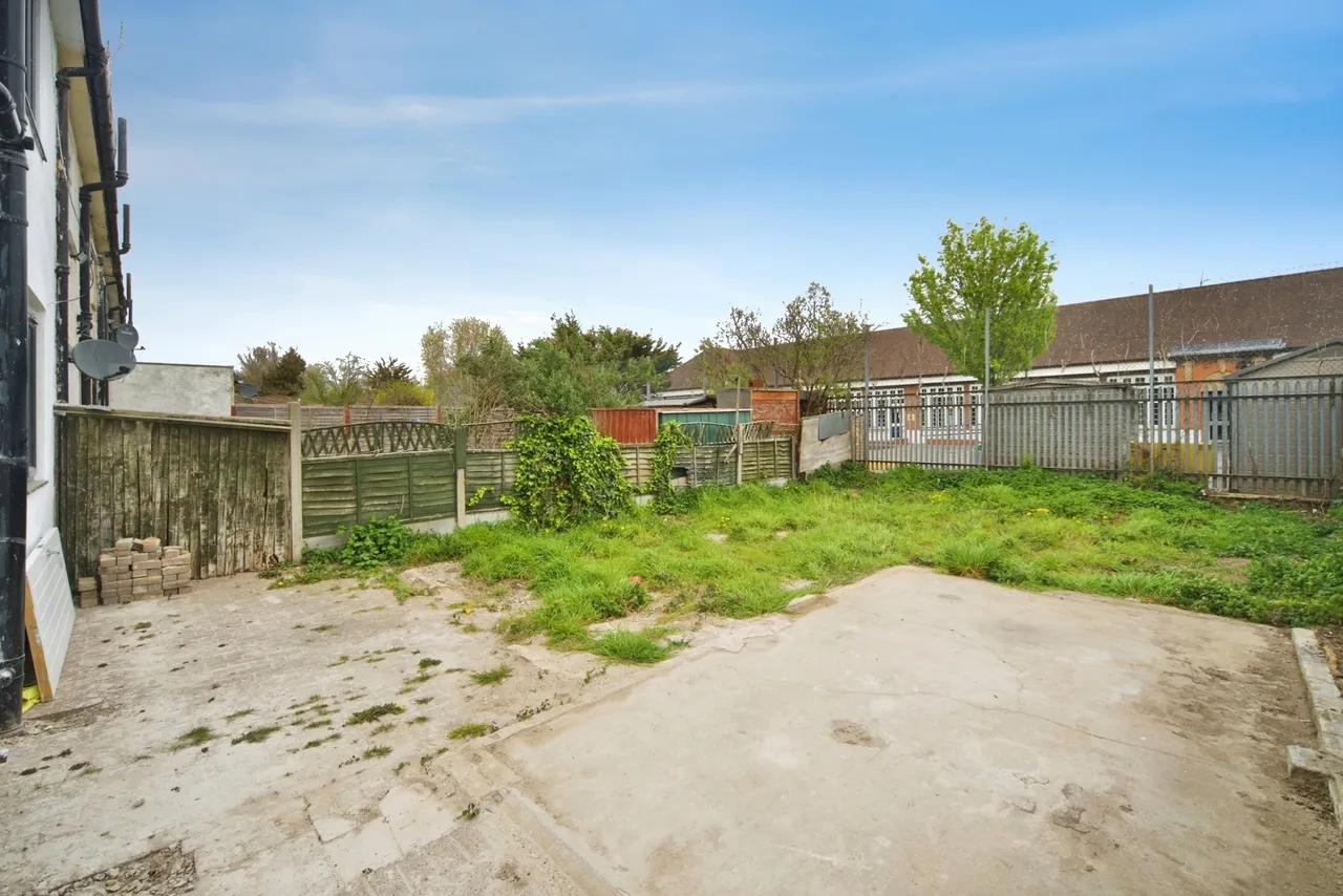 Sterry Road, Dagenham, RM10, photo 10