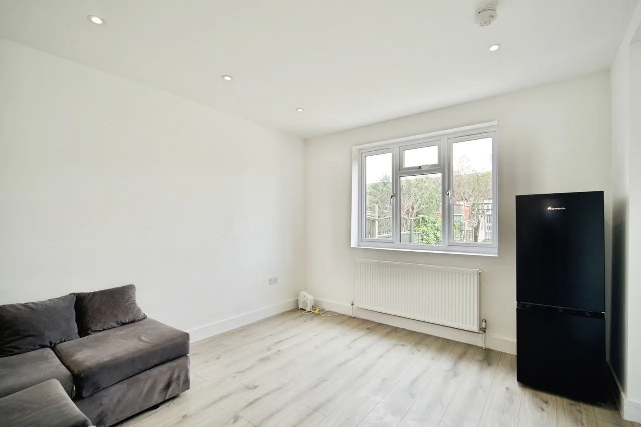 Sterry Road, Dagenham, RM10, photo 8