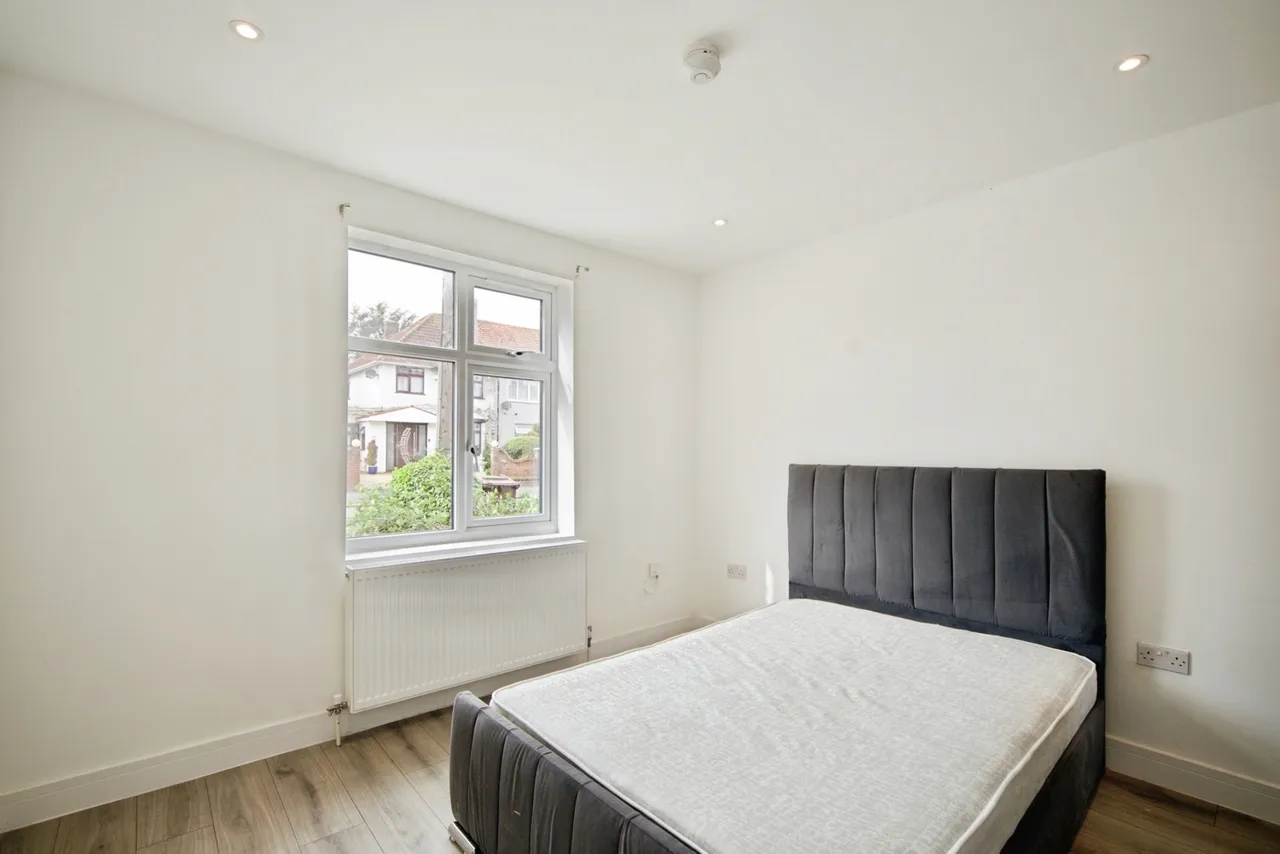 Sterry Road, Dagenham, RM10, photo 6