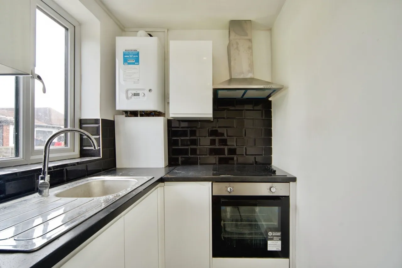 Sterry Road, Dagenham, RM10, photo 4