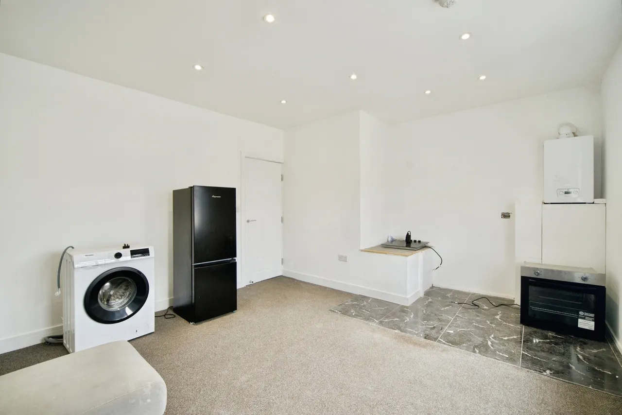 Sterry Road, Dagenham, RM10, photo 11