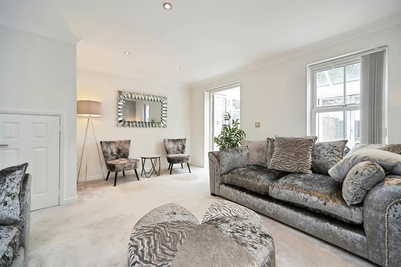Odile Mews, Eldwick, Bingley, photo 4
