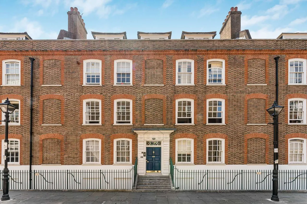 2 bed flat for sale — Folgate Street, London, E1 6UJ
