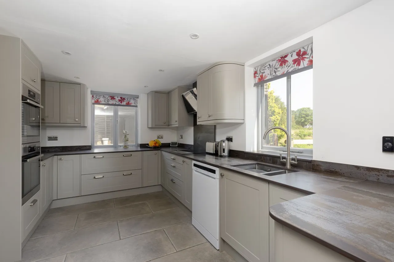 Bondend Road, Upton St. Leonards, Glo..., photo 8