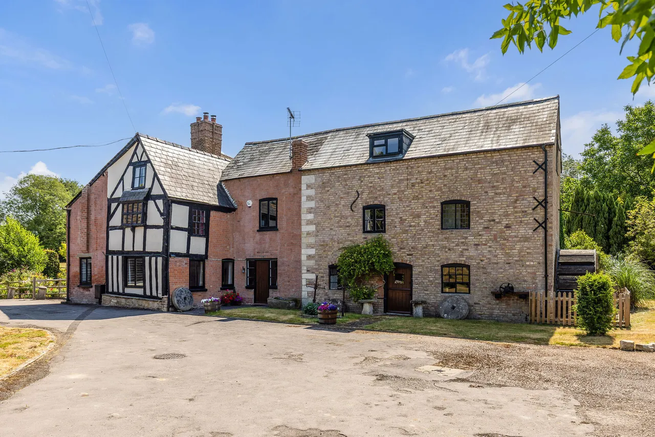 6 bed house for sale — Bondend Road, Upton St. Leonards, Glo...