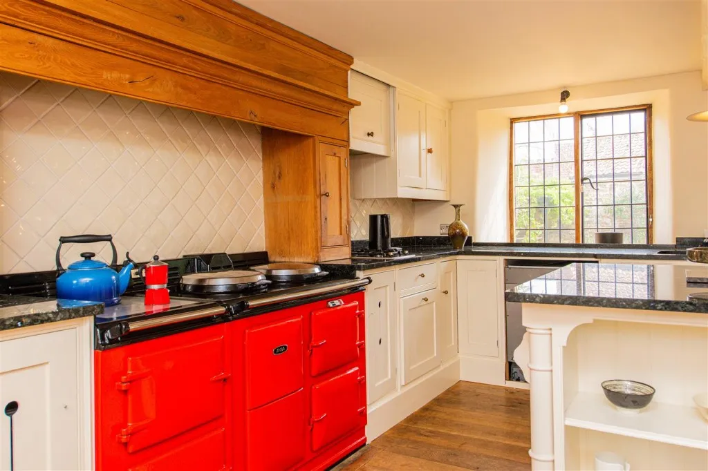 Bell Hill, Finedon, photo 12