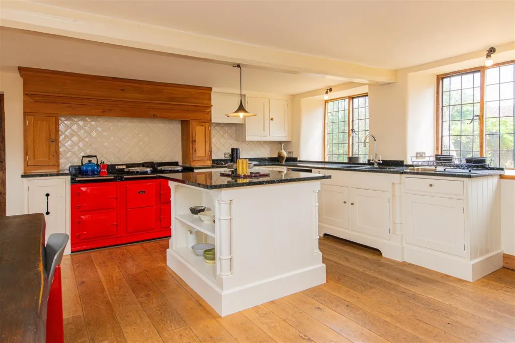 Bell Hill, Finedon, photo 10