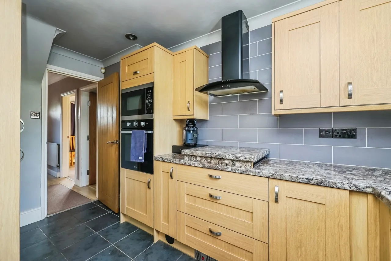 Plumb Road, Hucknall, NG15, photo 3