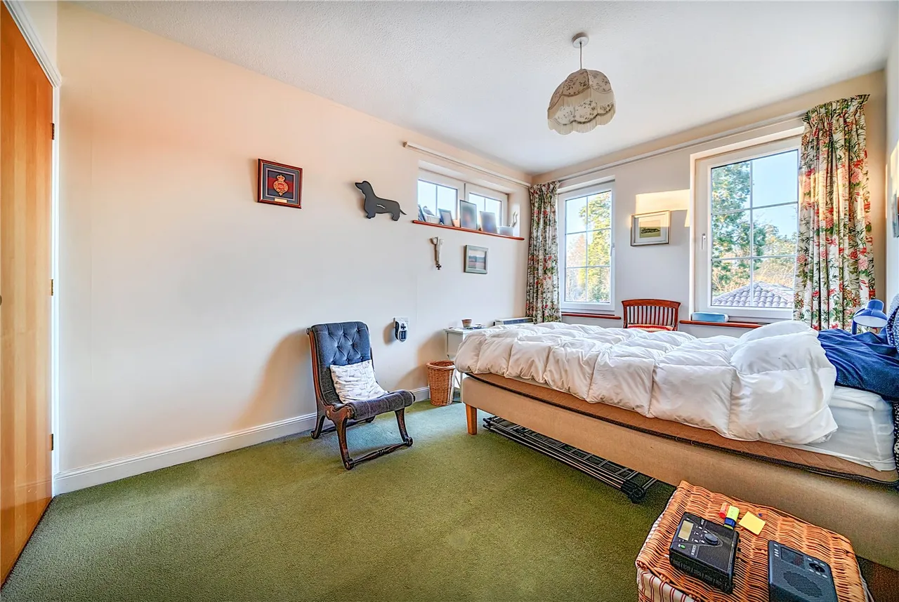 Hartford Court, Hartley Wintney, Hook, Hampshire, RG27 8PQ, photo 8