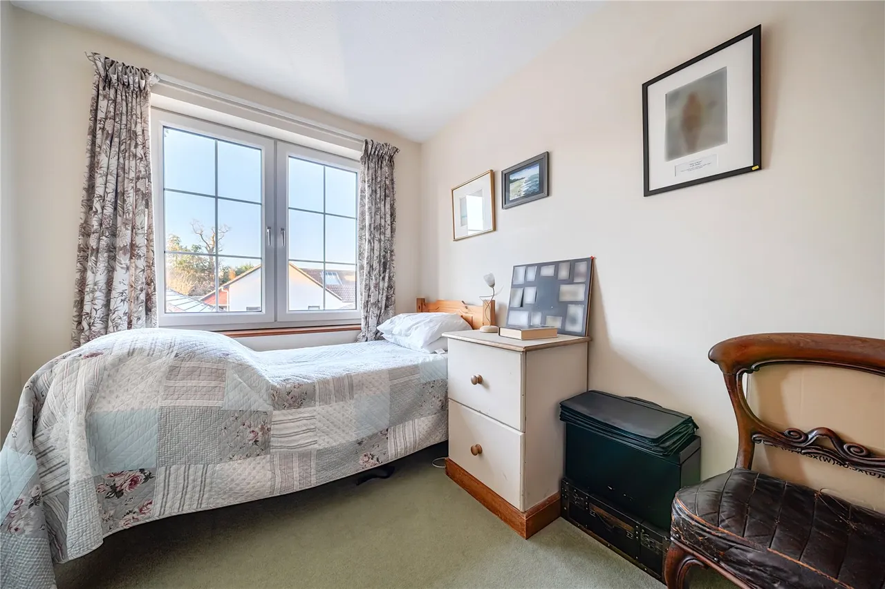 Hartford Court, Hartley Wintney, Hook, Hampshire, RG27 8PQ, photo 10
