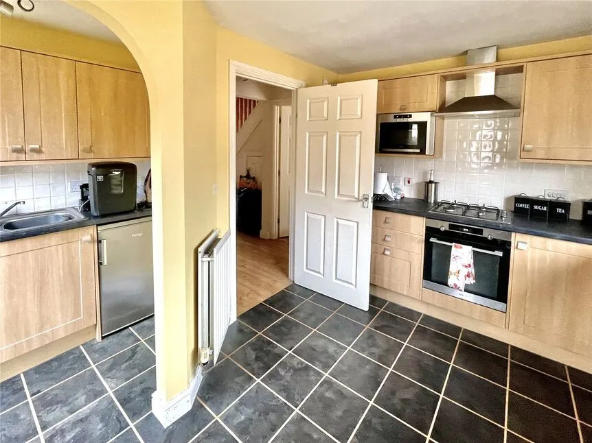 Kingfisher Drive, Wombwell, South Yorkshire, S73, photo 5