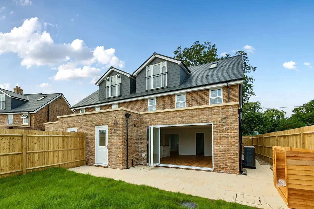 4 bed house for sale, Spenny Lane, Claygate, TN12