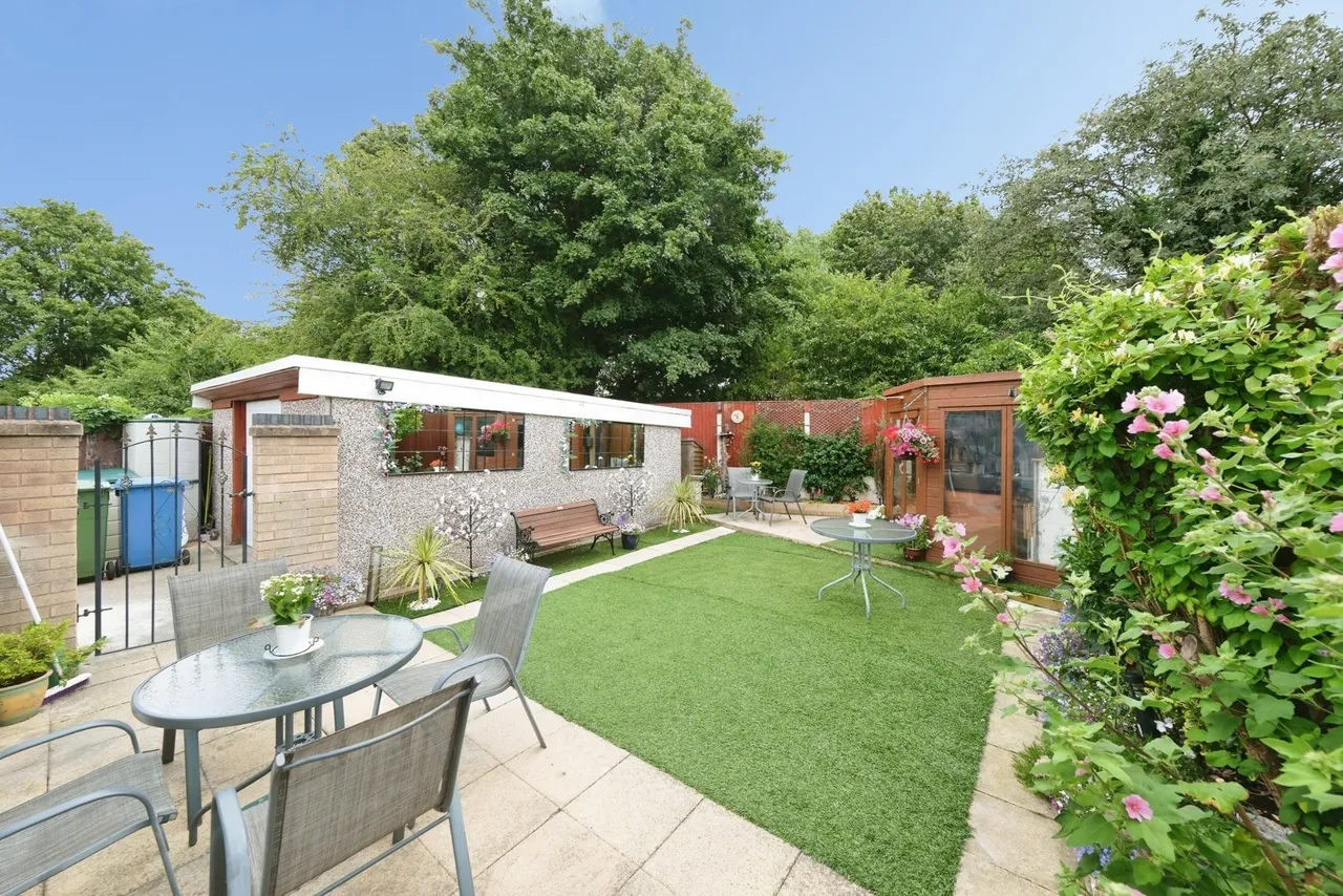 Worcester Avenue, Mansfield Woodhouse, Mansfield, Nottinghamshire, NG19, photo 6