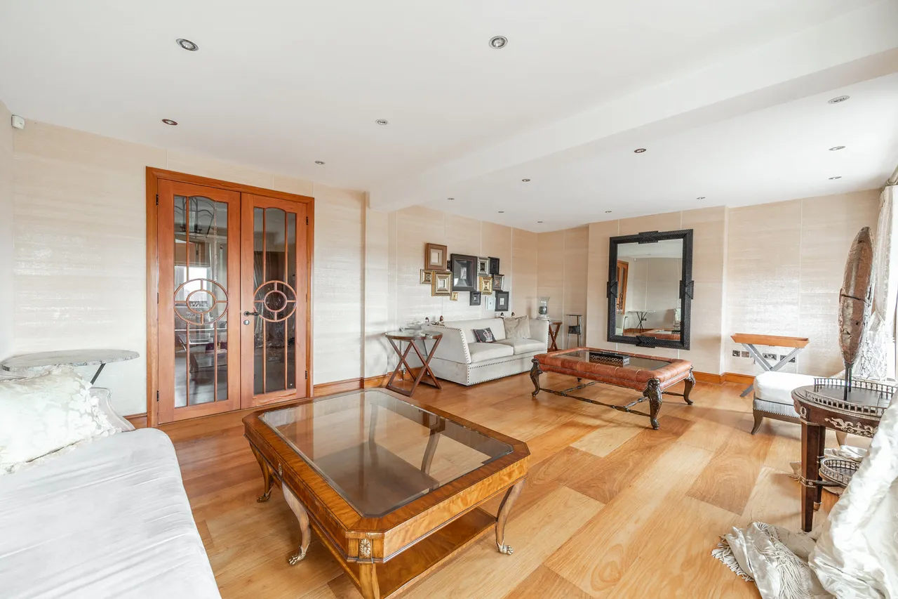 25 Palace Court, 250 Finchley Road, London, photo 11
