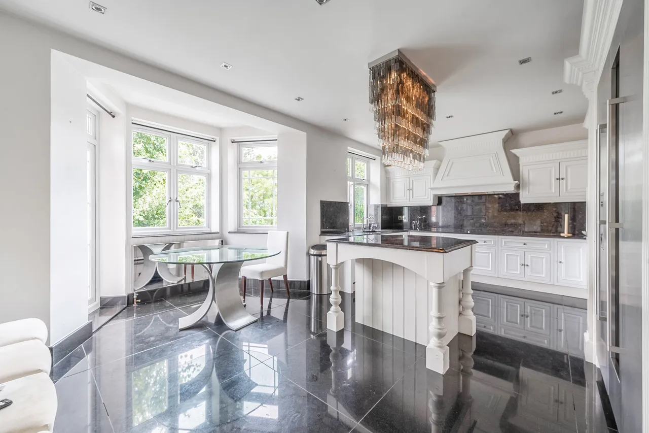 25 Palace Court, 250 Finchley Road, London, photo 9