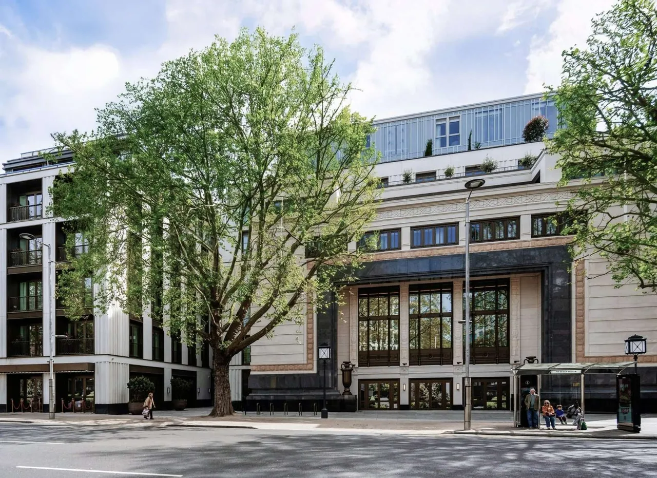 1 bed new development for sale — Holland Park Gate, 261 Kensington High Street, London, W8 6NB