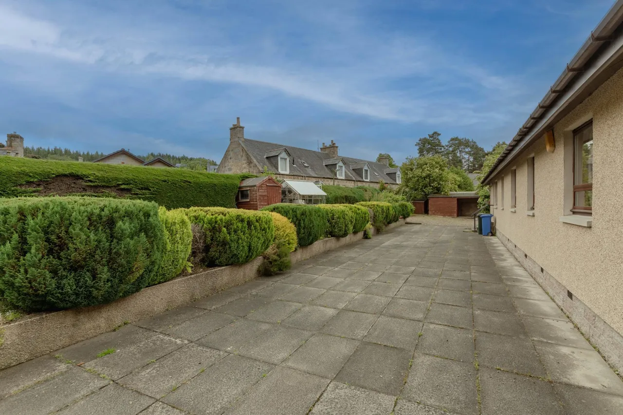 Broomfield Square, Aberlour, AB38, photo 4