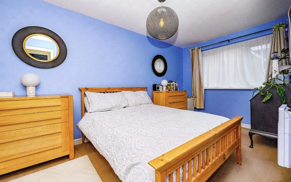 Watling Gardens, Dunstable LU6 3FD, photo 14