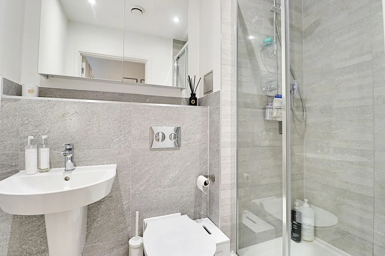 Edinburgh Gate, Harlow, CM20, photo 7