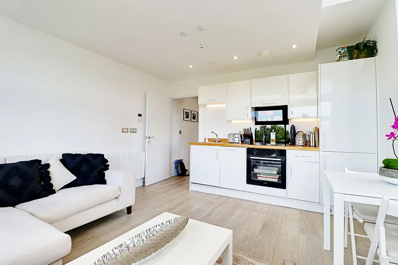 Edinburgh Gate, Harlow, CM20, photo 4