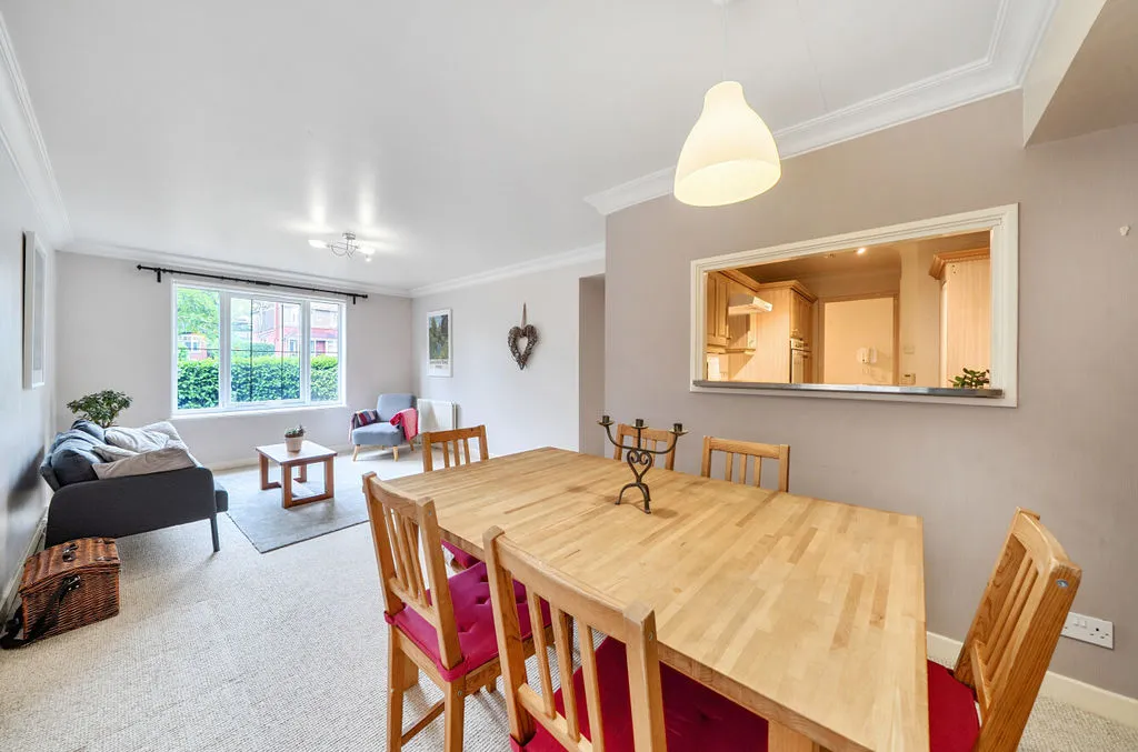 Lansdowne Road, Purley CR8 2PJ, photo 2
