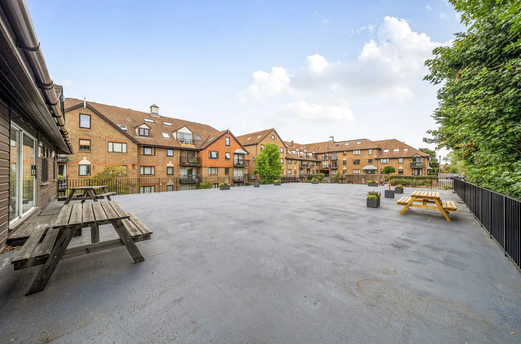 Lansdowne Road, Purley CR8 2PJ, photo 13