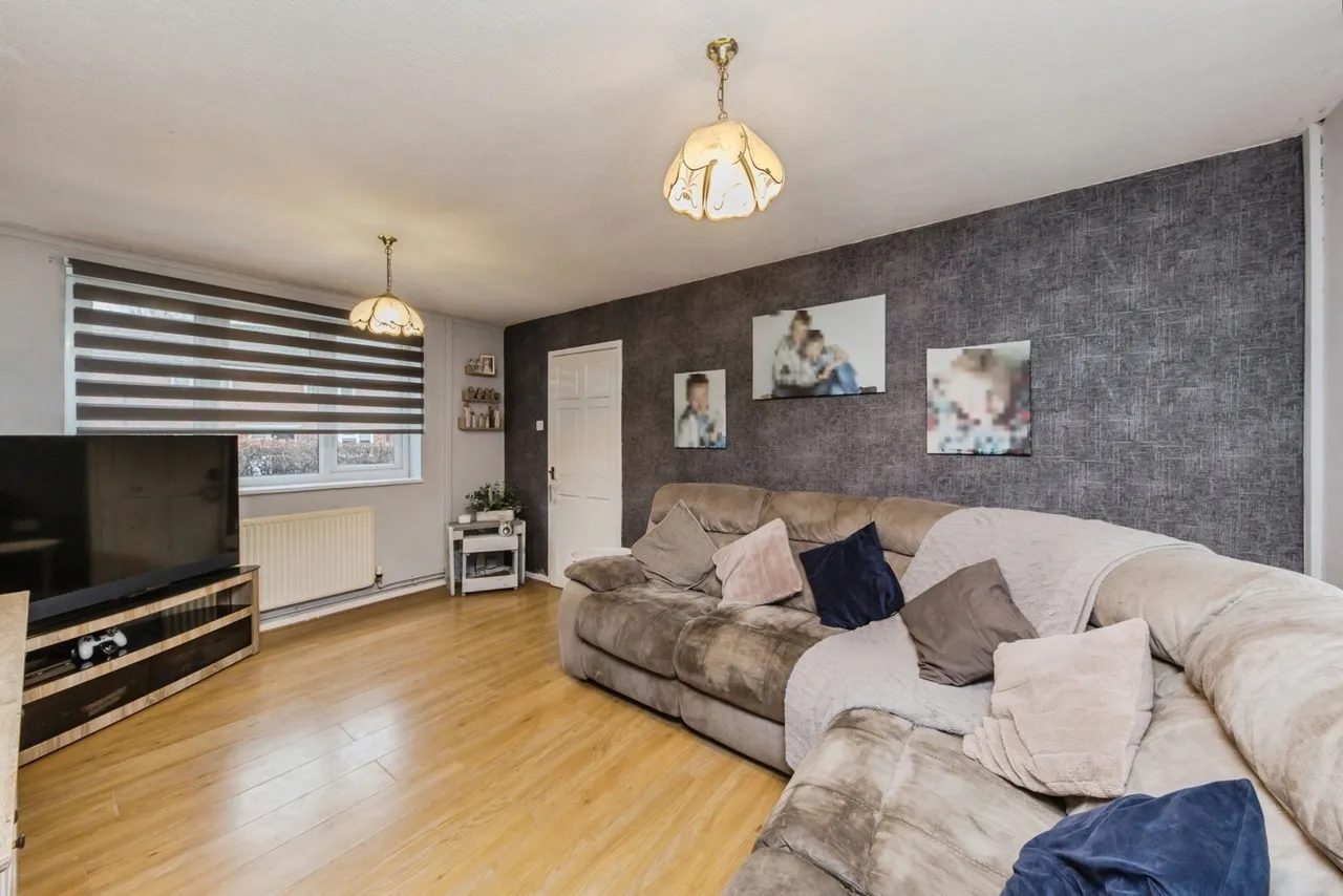 Dover Road, Macclesfield, SK10, photo 6