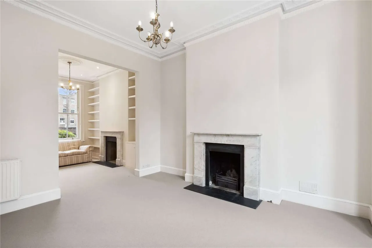 Westcroft Square, London, W6, photo 3