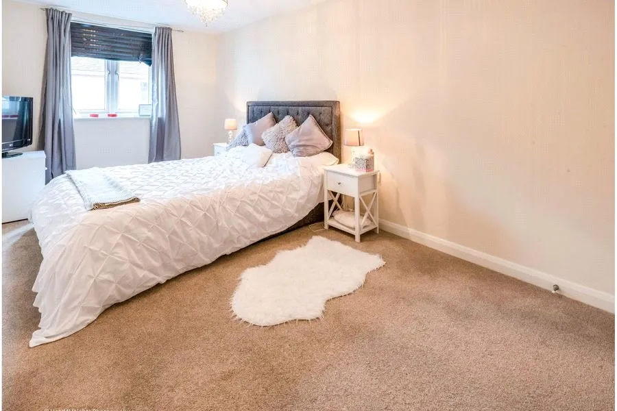 Farnborough Road, Farnborough, GU14, photo 5