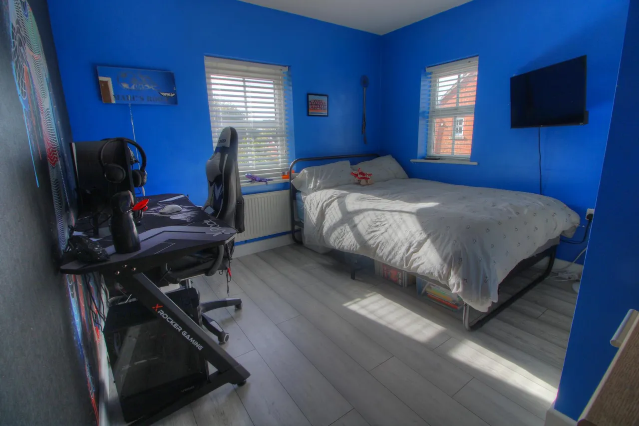 Victoria Gardens, Wokingham, RG40, photo 13