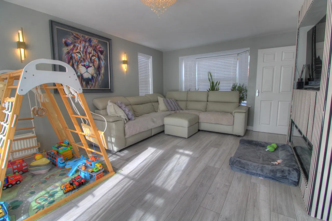 Victoria Gardens, Wokingham, RG40, photo 3