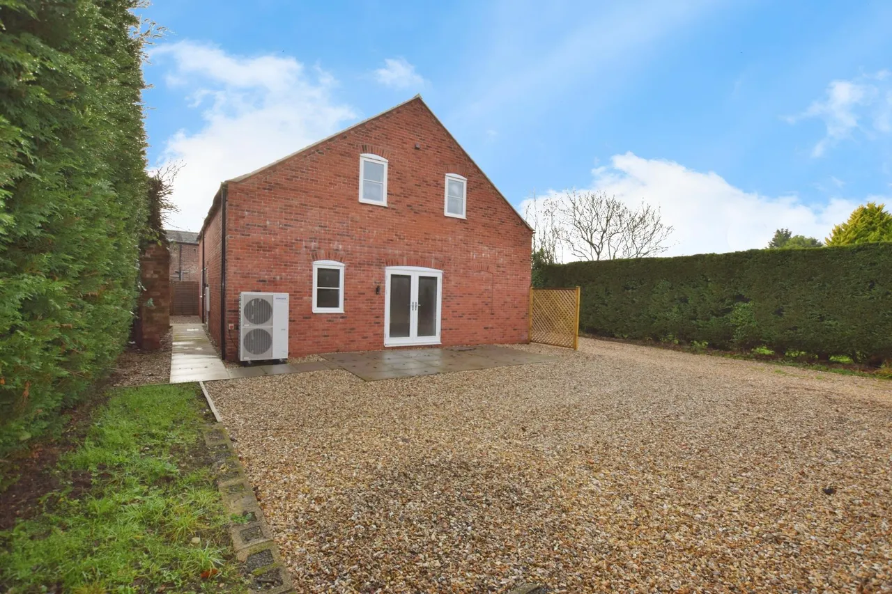 Church Road, Old Bolingbroke, PE23, photo 18