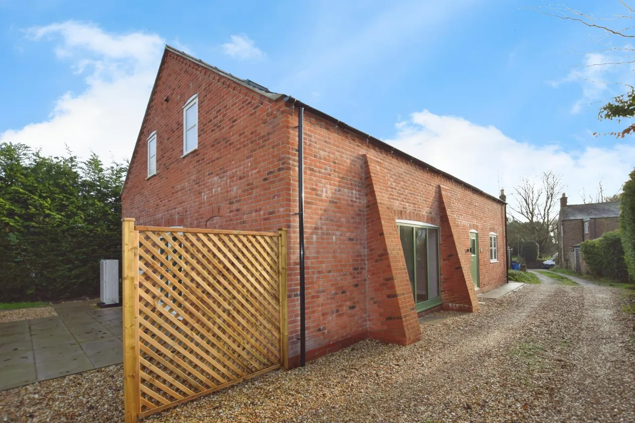 Church Road, Old Bolingbroke, PE23, photo 16