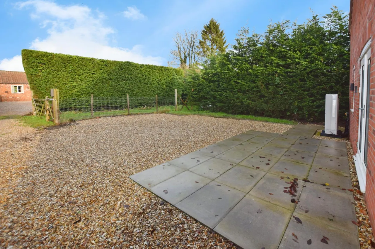 Church Road, Old Bolingbroke, PE23, photo 19