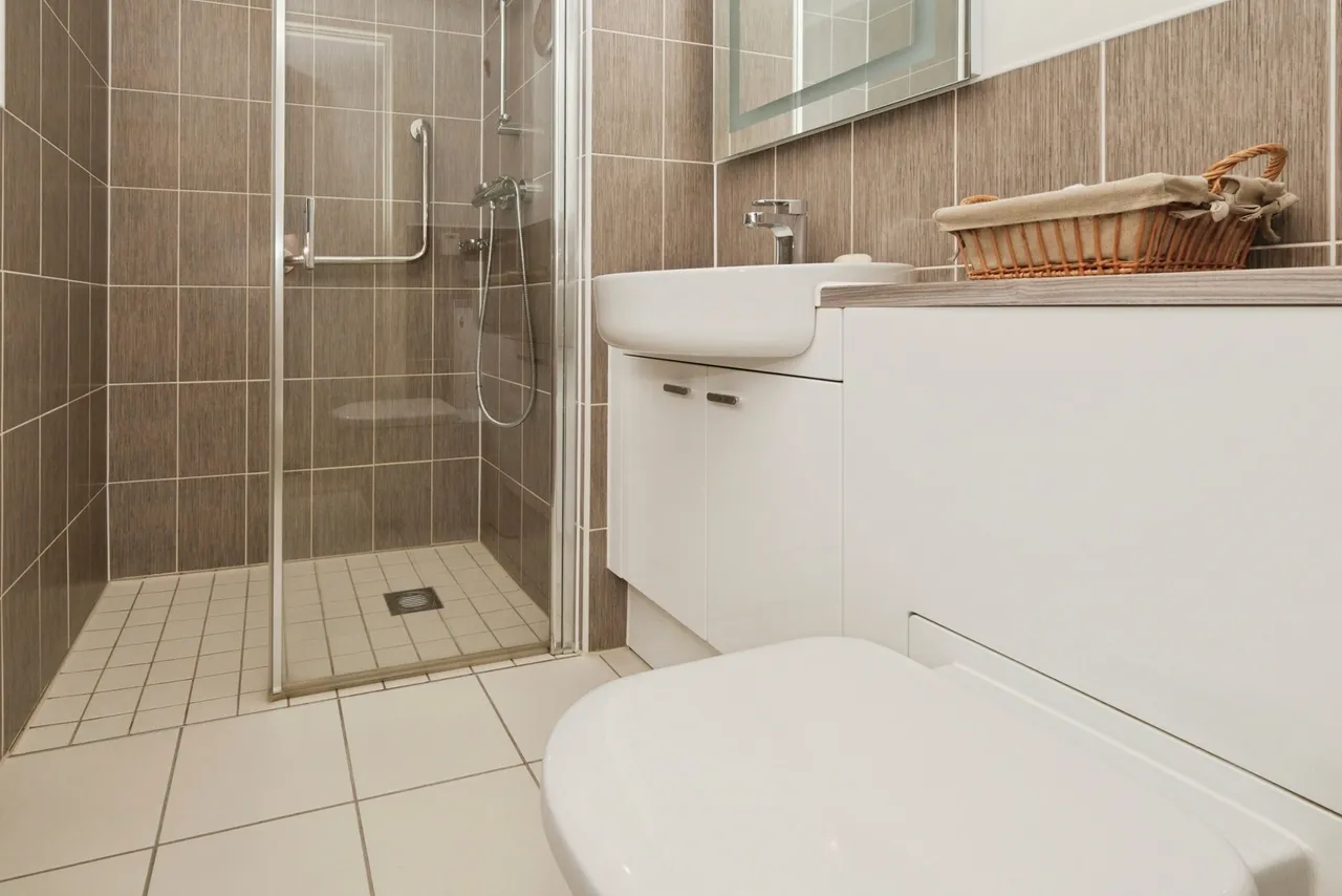 St. Margarets Way, Midhurst, GU29, photo 7
