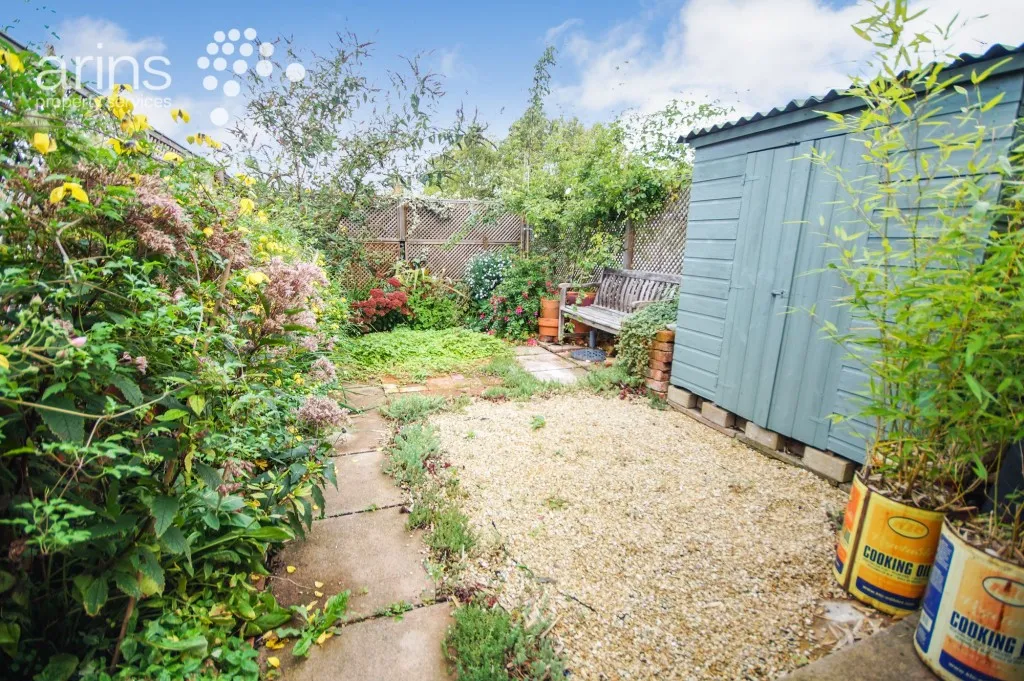 Pitcroft Avenue, Reading, RG6, photo 11