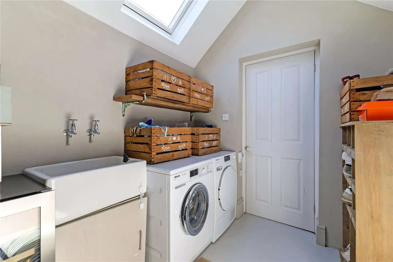 Deanway, Chalfont St. Giles, Buckinghamshire, HP8 4JH, photo 11
