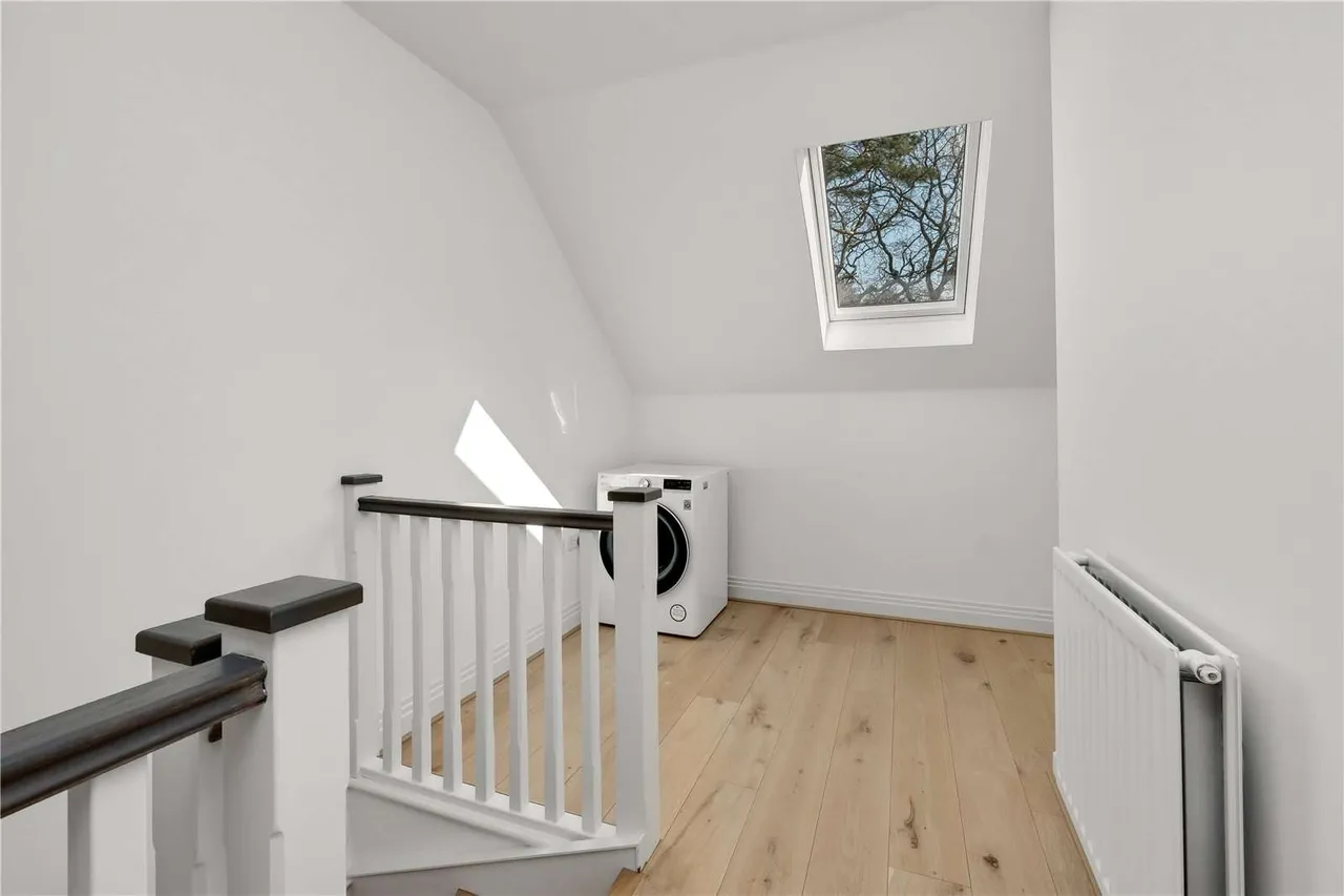 Martin Avenue, Ascot, SL5, photo 12