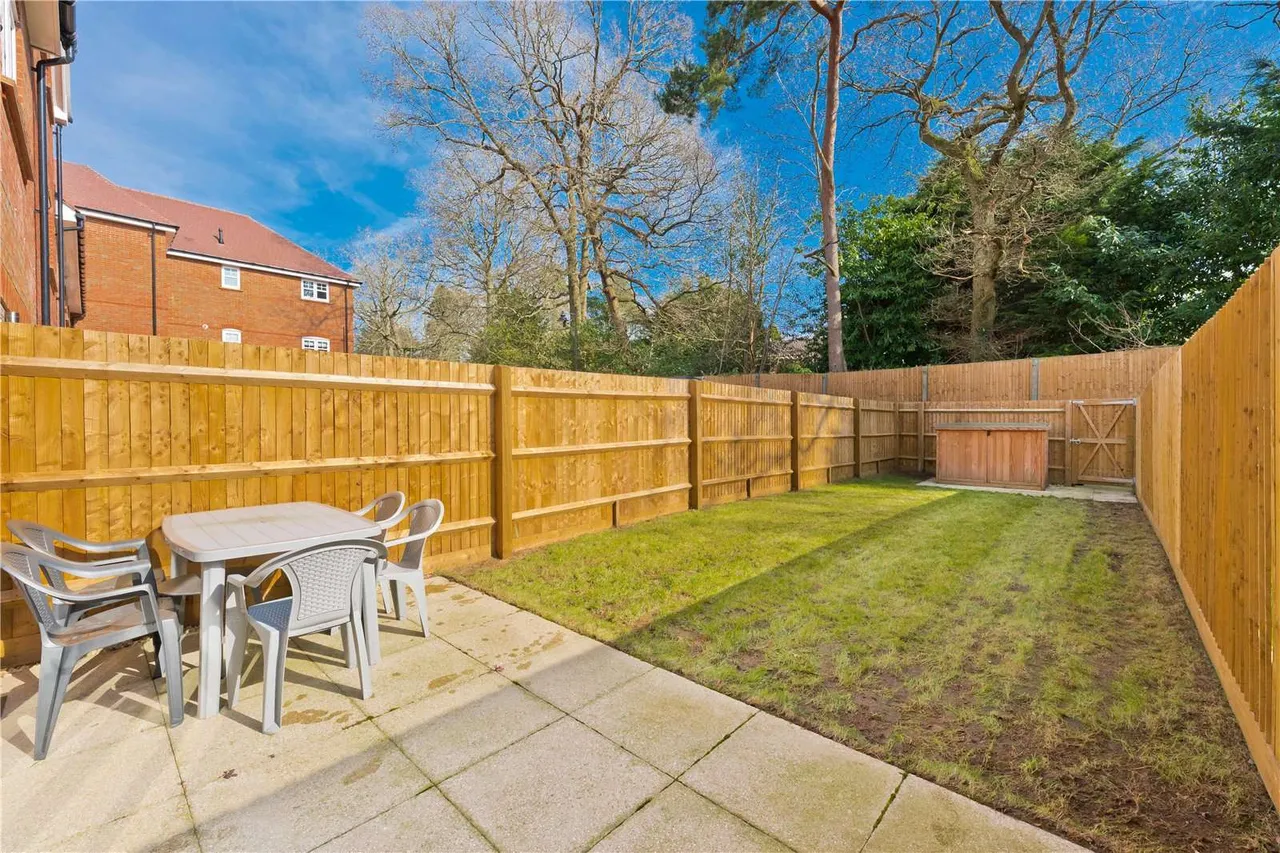 Martin Avenue, Ascot, SL5, photo 7