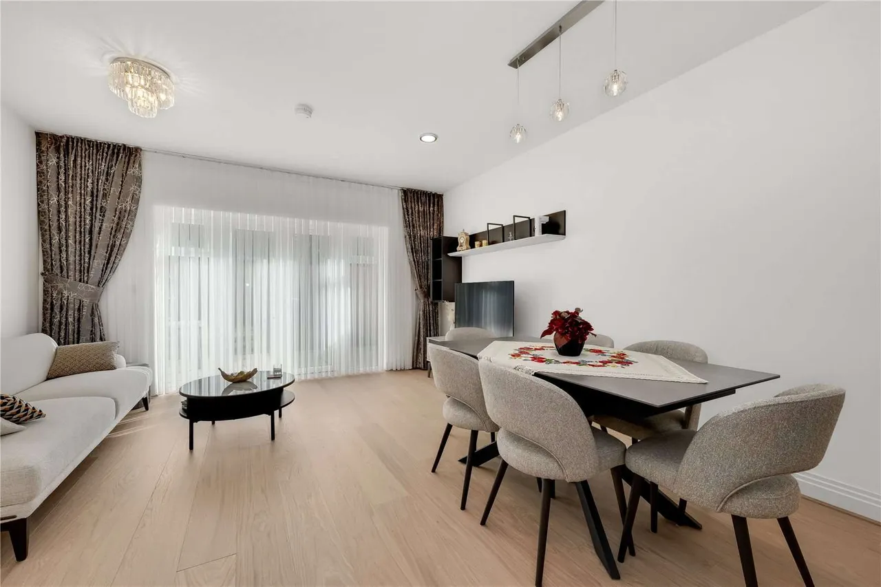 Martin Avenue, Ascot, SL5, photo 5