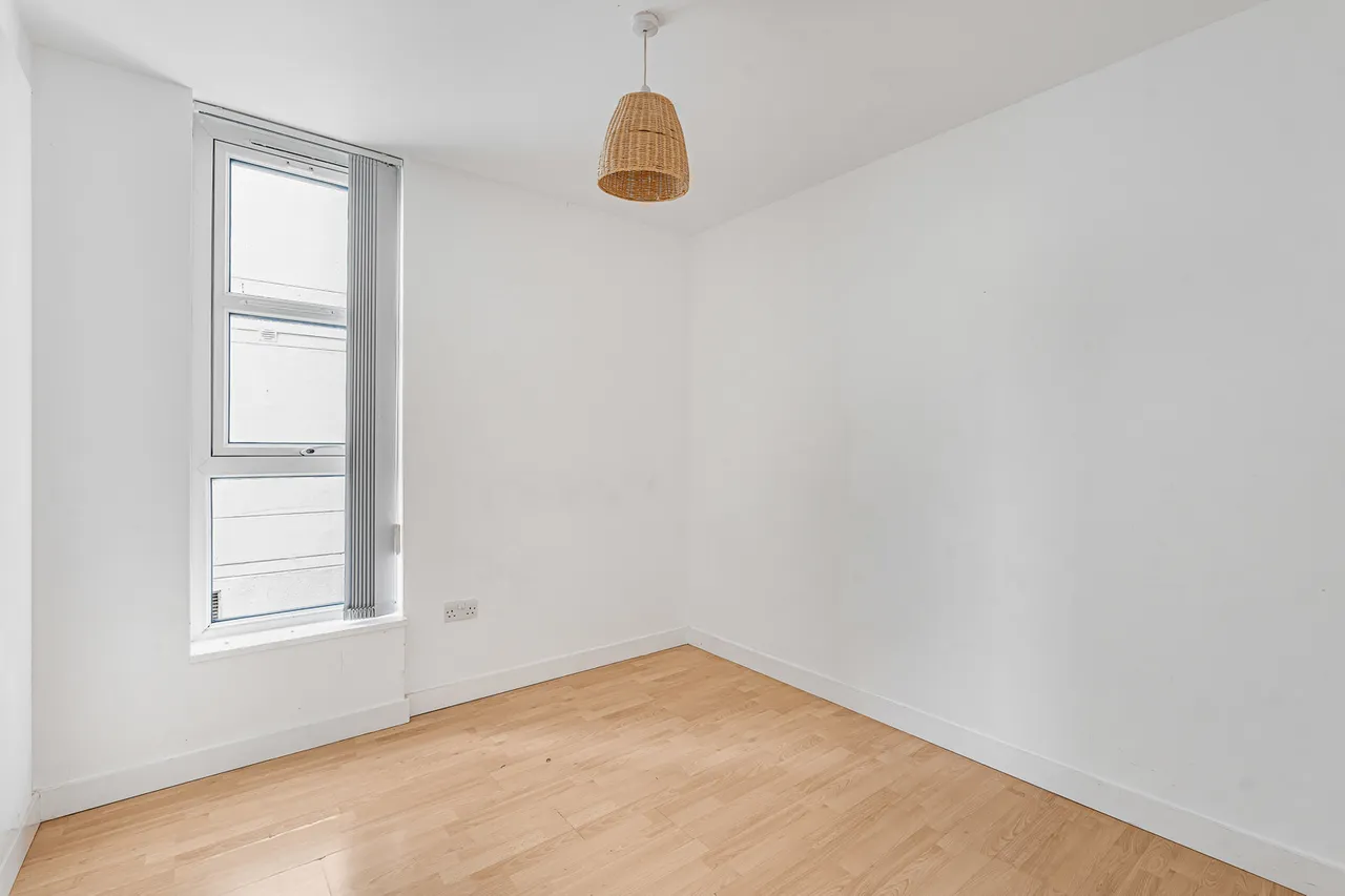 Upper Richmond Road, London, SW15, photo 9