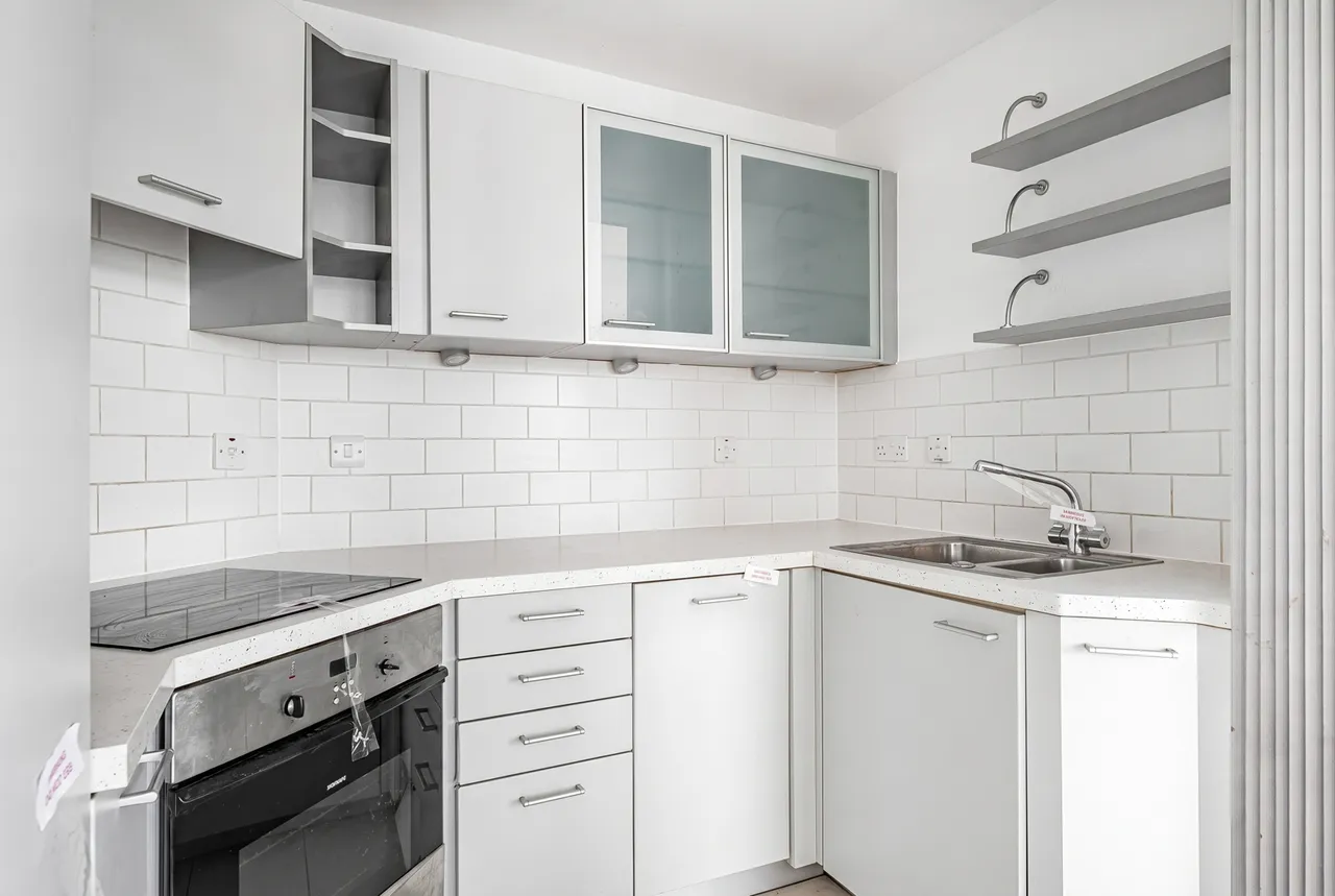 Upper Richmond Road, London, SW15, photo 3