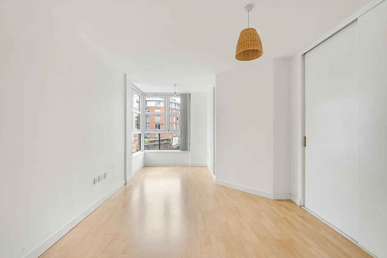 Upper Richmond Road, London, SW15, photo 4