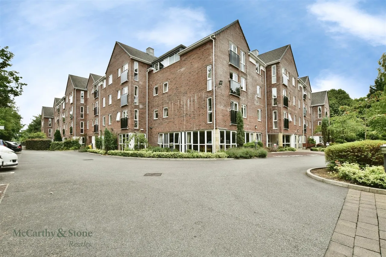 Station Approach, Cheadle Hulme, SK8, photo 19