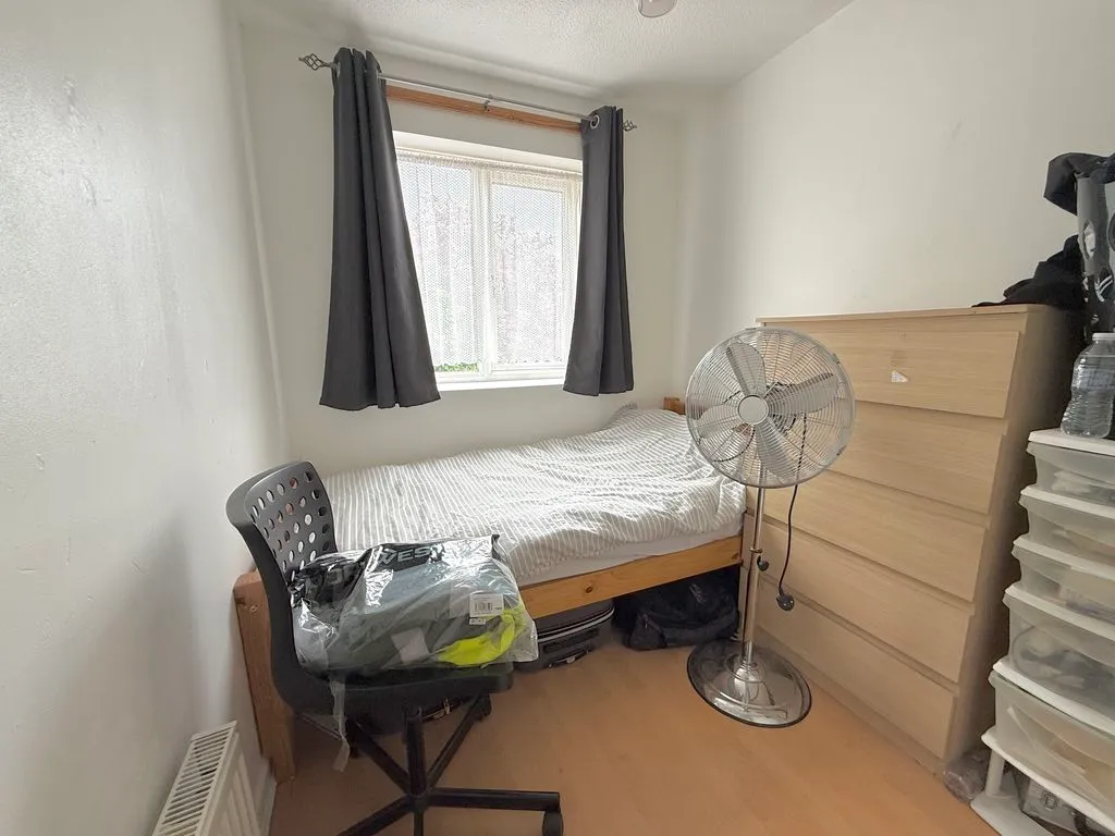 Longbrooke, Houghton Regis LU5 5QX, photo 18
